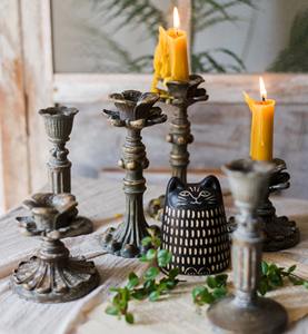 Porte-bougie en bois vintage artisanal pour la décoration de la maison, l'affichage sur table, la mise en scène de fête et les cadeaux, fabriqué à la main en Inde - Product Image 6