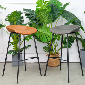 Taburete de Bar de Diseño Contemporáneo de Alta Calidad en Cuero PU con Patas de Hierro con Recubrimiento en Polvo para Uso en Pub o Gimnasio-GAK39PU - Product Image 5