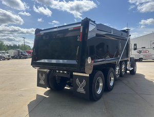 Camión Volquete Usado Muy Limpio, Año 2022, Peterbilt 567, Motor Paccar de 510HP, Automático - Product Image 3