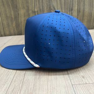Casquette de baseball bleue à 5 panneaux, ajustable, respirante, en maille, unisexe, couleur unie, chapeau décontracté de plage, logo personnalisé brodé - Product Image 4