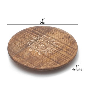 Plateau de service rond en bois durable de qualité supérieure, plateau décoratif en bois gravé, plateau en bois sculpté à la main de luxe en gros pour cadeaux - Product Image 1