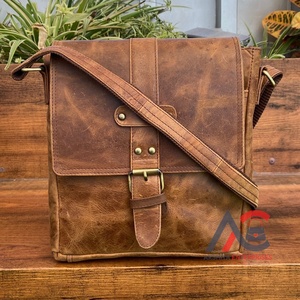 Nuevo Bolso Vintage de Diseñador Personalizado de Cuero Genuino para Hombre Bandolera de Piel de Vaca Bolso de Hombro Cruzado de Cuero Real para Hombre - Product Image 1