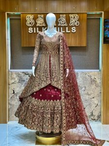 ชุดเลเฮนกาโชลีมุสลิมแบบ 2 ชิ้น ลายปั๊มนูน สำหรับผู้หญิง ปี 2025 สำหรับฤดูหนาว งานอีด งานปาร์ตี้ สไตล์วินเทจ ไซส์พลัส แห้งเร็ว ยี่ห้อ KUNJ CREATION มีสินค้าพร้อมส่ง - Product Image 6