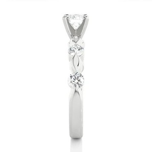 Anillo de diamante cultivado en laboratorio de cinco piedras personalizado VVS Clarity DEF Color 14K anillo de compromiso de oro blanco para mujer del fabricante - Product Image 3