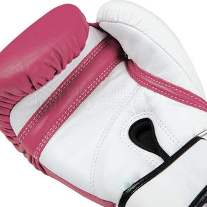 Gants de boxe en cuir avec logo personnalisé, fabriqués sur mesure pour l'entraînement en arts martiaux - Product Image 4