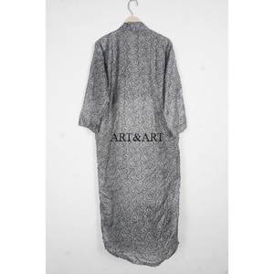 Robes de kimono d'été en soie élégante de style vintage, manches 3/4, longues robes de kimono pour femmes, robe de nuit bohème, douce au prix de gros - Product Image 5