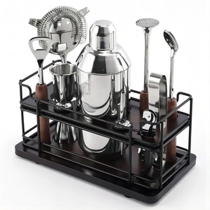 Support noir élégant avec ensemble de barres argentées Verres design élégants pour bar à domicile servant des divertissements et des cadeaux d'Inde - Product Image 1
