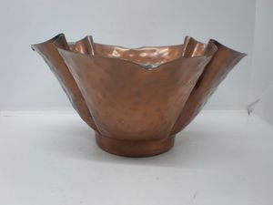 Bol en cuivre martelé de qualité supérieure bol en cuivre de forme personnalisée au design vintage pour ustensiles de cuisine bol en cuivre pour servir des aliments - Product Image 2