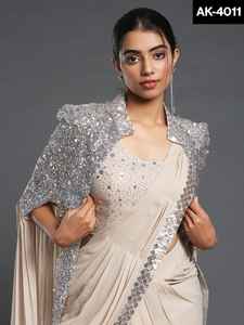 Sari indien en georgette avec des travaux de broderie lourds et un filet de papillon lourd avec un koti en georgette et un chemisier en soie Banglory - Product Image 3