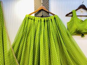 Exclusivo Lehenga Choli de Georgette Estampado Reversible para la Próxima Temporada de Navratri, Completamente Cosido, Informal, para Bodas Indias y Pakistaníes - Product Image 3