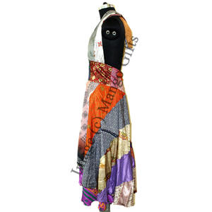 Robe longue maxi vintage en soie pour femme, style sari, col halter, taille élastique, respirante, style bohème pour la journée, tenue de plage hippie - Product Image 6