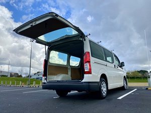 รถตู้มือสองไฮเอซ รีจิวส์ ปี 2025 พวงมาลัยซ้าย เกียร์ธรรมดา - Product Image 6