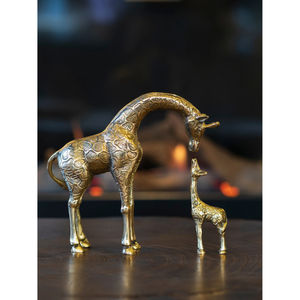 Design attrayant fait à la main en laiton giraffie Statue Sculpture en laiton massif giraffie Sculpture pour la maison salon décor - Product Image 1