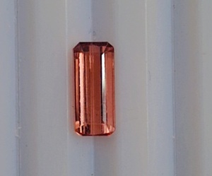 Turmalina de color marrón de alta calidad 8x2x1mm Baguette piedras preciosas sueltas para joyeros y coleccionistas al mejor precio - Product Image 1