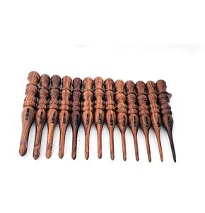 Gancho de ganchillo de madera con mango ergonómico, ganchos de ganchillo hechos a mano, juego de agujas de tejer de 7 pulgadas de 13 agujas de ganchillo de madera, el mejor regalo - Product Image 1