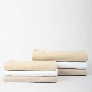 Juego de 2 Toallas de Algodón para Cara y Baño, Diseño Exterior Tipo Waffle con Interior Suave Sin Torsiones, para Uso en Baño y Hotel - Product Image 1