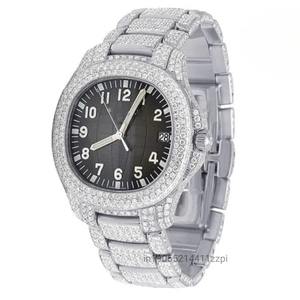 Montre à quartz contemporaine à l'aspect diamant, cadran noir et boîtier en acier inoxydable, tendance et idéale pour un cadeau de mariage - Product Image 5