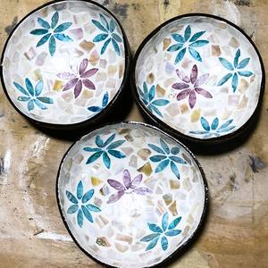 VITRAPRO-cuenco de coco grabado único, hecho a mano, con perlas incrustadas, hecho a mano - Product Image 2