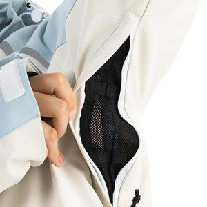 Chaqueta de esquí personalizada de fabricante OEM para mujer con ajuste a prueba de viento, tela impermeable, Impresión de logotipo y soporte de marca - Product Image 2