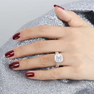 Anillo de Plata de Ley con Corte Redondo de Dos Tonos Jeulia Halo para Aniversario - Product Image 4