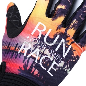 Gants de moto personnalisés pour enfants Caractéristiques extensible et poignée pour le cyclisme en plein air Équipement de course Motocross VTT VTT Équitation - Product Image 3