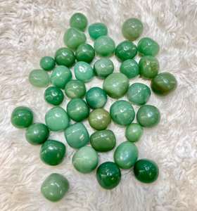 Aventurine verte naturelle de qualité standard pierre dégringolée en gros poli Chakra guérison cristal pierres de dégringolade pour la décoration intérieure - Product Image 4