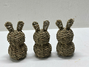 Figurine de lapin en herbe de mer tissée à la main, sculpture rustique en osier pour la décoration de la maison, de la chambre d'enfant, de Pâques, artisanat fait main - Product Image 6