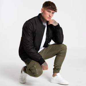 Chaqueta Bomber de diseñador para hombre de alta calidad con tela lujosa y estilo moderno para usar a la moda - Product Image 5