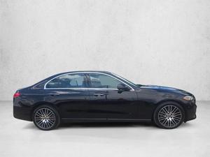 รถยนต์เมอร์เซเดส-เบนซ์ ซี-คลาส ซีดาน ออโตเมติก รุ่นขายดีประจำปี 2026 - Product Image 2