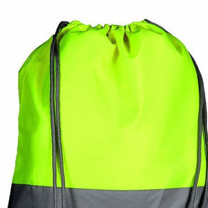 Sac à dos en polyester de qualité supérieure avec cordon de serrage, couleur noire, sac de sport de voyage en tissu avec logo personnalisé imprimé - Product Image 3