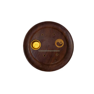 Mini plaque porte-encens en bois avec incrustation en laiton Yin et Yang pour bâtons et cônes d'encens - Product Image 1