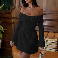 Robe de Soirée Française Extensible pour Invitée de Mariage, Tissu de Robe de Mariée Blanche Épaule Dénudée Manches Évasées en Satin et Patchwork