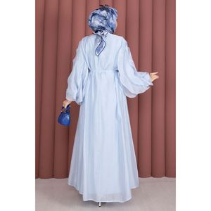 Robe hijab en mousseline bleu ciel avec manches à volants et ceinture à taille naturelle - Product Image 5