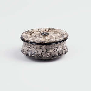 Olla de Cerámica Premium de Diseño Minimalista con Tapa, Apta para Cocina Doméstica, Compatible con Estufas de Gas e Inducción, Personalizable para Restaurantes - Product Image 1