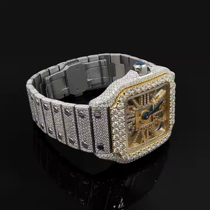 Reloj de diamante de corte cultivado de laboratorio de acero inoxidable, banda de movimiento de cuarzo llamativo, moda hip-hop plateada de vanguardia para hombres y mujeres. - Product Image 3