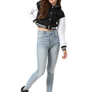 Veste universitaire d'hiver en plein air pour femmes sur mesure haut court à carreaux avec rembourrage en coton et doublure en nylon pour vêtements de baseball - Product Image 3