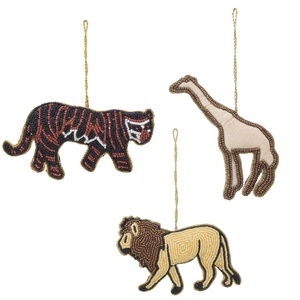 Adornos de satén de terciopelo con cuentas bordadas a mano, adornos de Navidad hechos a mano, adorno personalizado en forma de mariposa y jirafa - Product Image 2