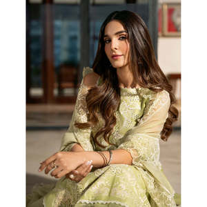 Ensemble de chemise brodée IZEL 3 pièces printemps/été avec dupatta brodée en filet Khaadi et pantalon BIC-4503 - Product Image 5