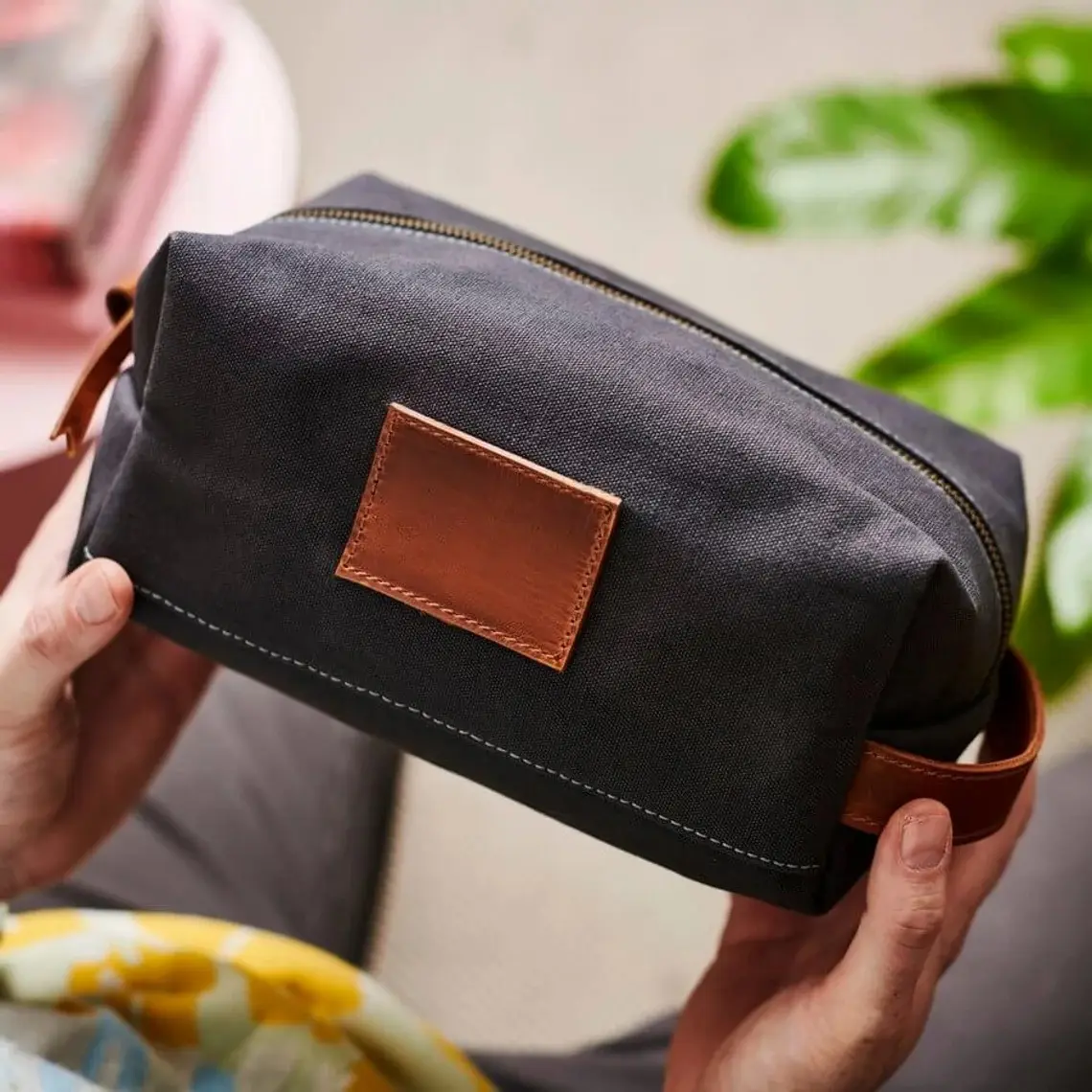 Wholesale Adult Mens Patchwork Bag Washed Canvas Cosmetic Toiletry Bag Custom Toilet Bag For Men