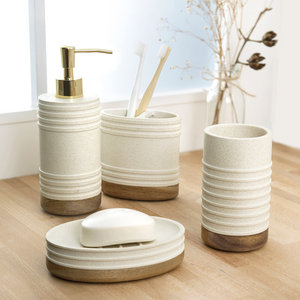 Juego de baño al por mayor con juego de cuatro piezas Juego de baño de resina y madera a la venta por exportadores indios - Product Image 1