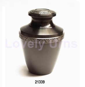 Urnas de cenizas humanas de cremación de latón pizarra con bolsa de terciopelo - Product Image 1