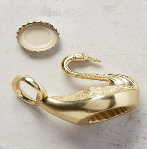 Ouvre-bouteille décoratif en laiton avec un design accrocheur, disponible à des prix de gros. - Product Image 2