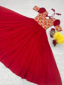 Hermoso vestido de fiesta con trabajo de impresión de posición pesada - Product Image 2