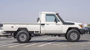 TOYOTA LAND CRUISER LC79 SC USADO 2023, DOBLE CABINA, 4 PUERTAS, MOTOR 4.0L Gasolina V6, TRANSMISIÓN AUTOMÁTICA - Product Image 4