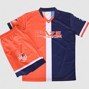 Uniformes de Fútbol Personalizados con Sublimación Completa, Conjuntos de Camisetas de Fútbol de Alta Calidad, Transpirables, de Secado Rápido, Ropa Deportiva para Equipos, Kits de Entrenamiento - Product Image 3