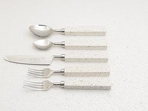 ชุดช้อนส้อมสแตนเลสสตีลสไตล์หรูหราด้ามไม้เปิดใช้งานการออกแบบให้ตกแต่งโต๊ะใช้รูปแบบรูปแบบขายดี - Product Image 6