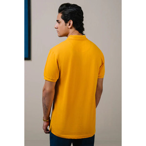 Polo de Manga Corta Amarillo Sólido para Hombre, Corte Regular, Informal, de Algodón Piqué, Transpirable, con Botones al Frente - Product Image 4