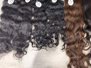 Extension de cheveux bruts indiens bouclés Paquet de trame de beaux cheveux indiens du Sud - Product Image 2