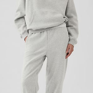 Mangas Largas con Diseño de Logotipo Personalizable para Pedidos al por Mayor, Ajuste Moderno para Invierno con Dobladillo Acanalado y Bolsillos Tipo Canguro - Product Image 6