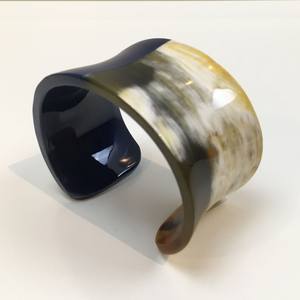 Boutons de manchette en corne naturelle, conçus pour la durabilité et l'élégance. Boutons de manchette de créateur pour des cadeaux et des occasions de luxe à prix abordable. - Product Image 5